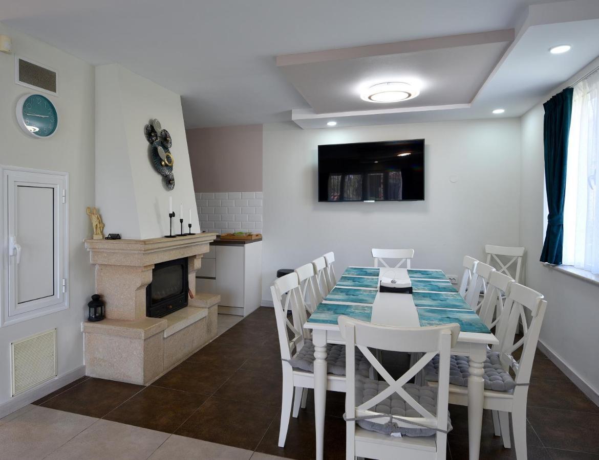 Villa Holiday Μπαλτσίκ Εξωτερικό φωτογραφία